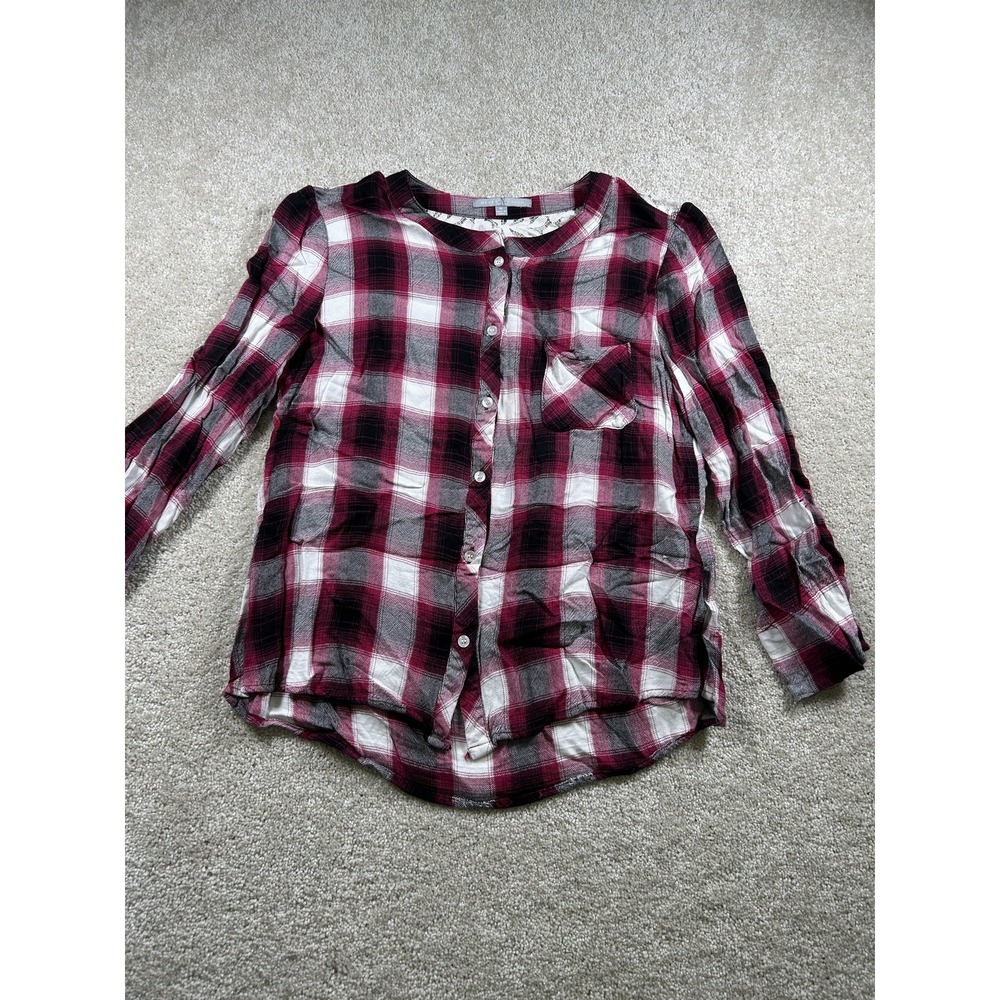Heart N Crush Shirt Womens Medium‎ Plaid Long Sleeve Lace Back Casual Top